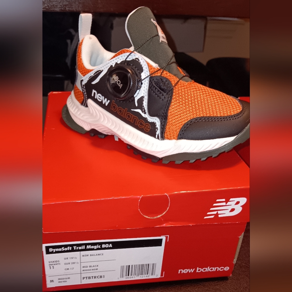 New Balance - Picture 3 of 3